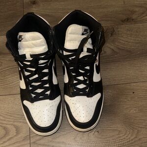 Nike Men's Classic Black and White High-Top Sneakers